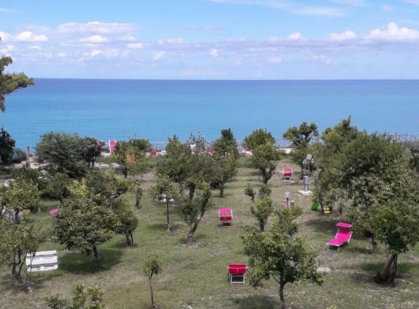 Frontemare Hotel Village&Spa Rodi Garganico Buitenkant foto